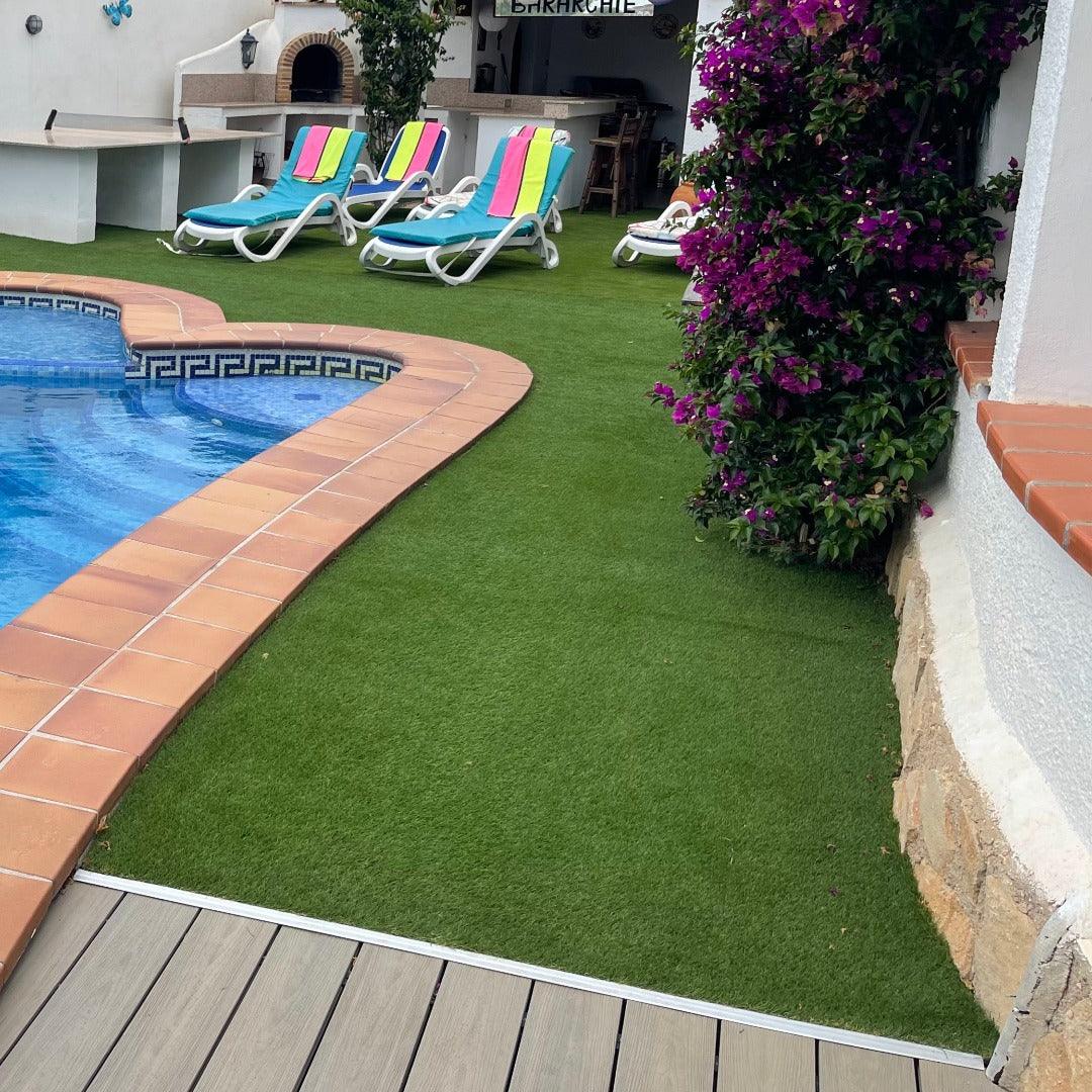Swimming Pool Surround Synthetic Grass Sprung Gym Flooring