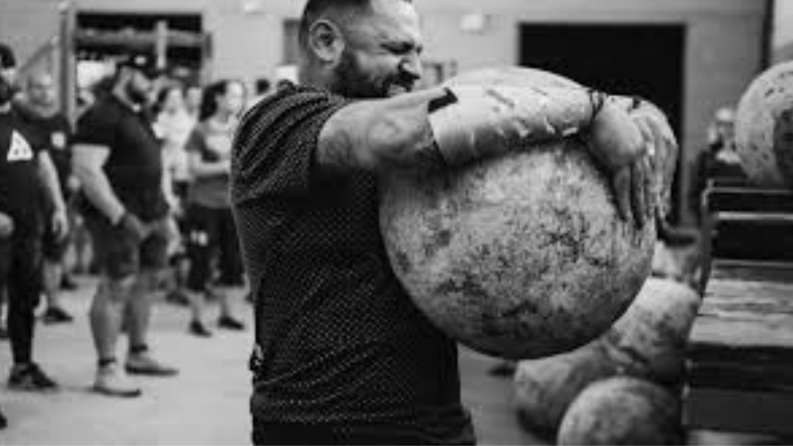 Strongman Event Training Explained: The Best Exercises, Events and Weekly Structure