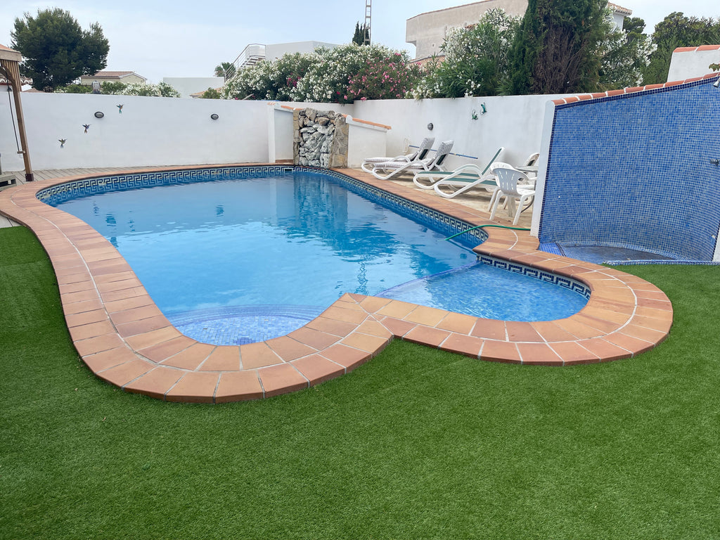 Pool Surround Grass - Perfect for Kids