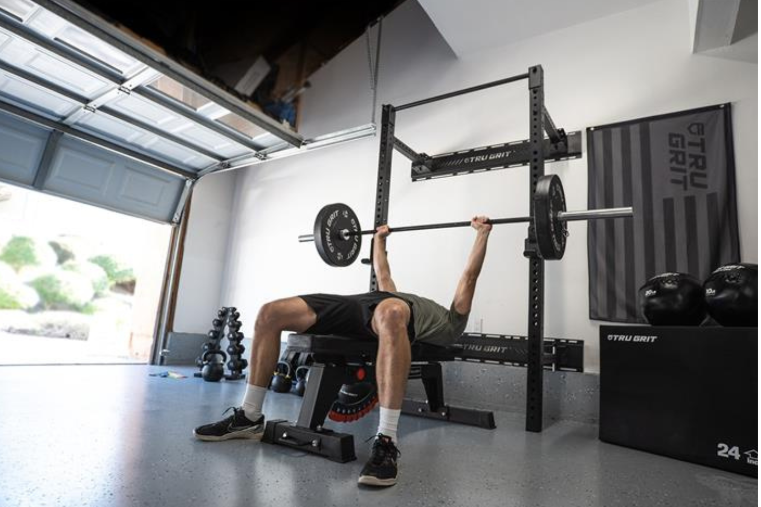 Best Home Gym Flooring for Garage Gyms: Reddit Users’ Top Recommendations