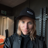 Sprung Black Baseball Cap