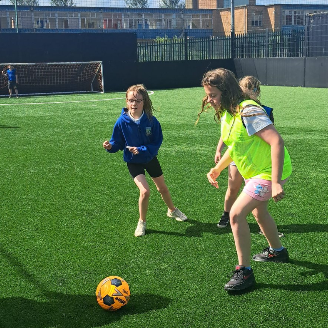 2G Multi Sports Astroturf  - San Siro | School Sports Pitch System